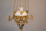 Takfotogenlampa. Majolika, 1800/1900-talet.