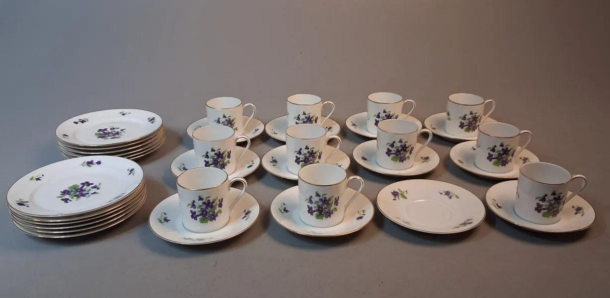 Kaffeservis. Rosenthal. 11 Koppar, 12 fat, 12 assietter.