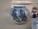 Diverse porslin. Bl.a Royal Copenhagen, Goebel, Hackefors, Duka m.m.