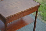 Nattduksbord/sidobord. Grand Valley Furnituren MFG. Co, Michigan, USA.