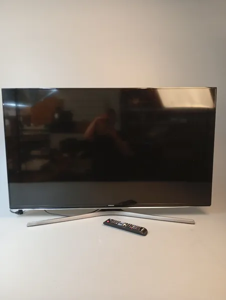 SAMSUNG TV.  48 tum.