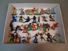 Diverse plast figurer m.m. Bl.a Riddare, indianer.