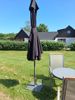 Parasol med fot. 4 Stolar & bord.