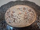 Skålfat, Nysilver, dekor av putti, genombruten kant, 1900-tal.