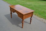 Skrivbord. Ek, Nyrenässans, 1800/1900-talet.