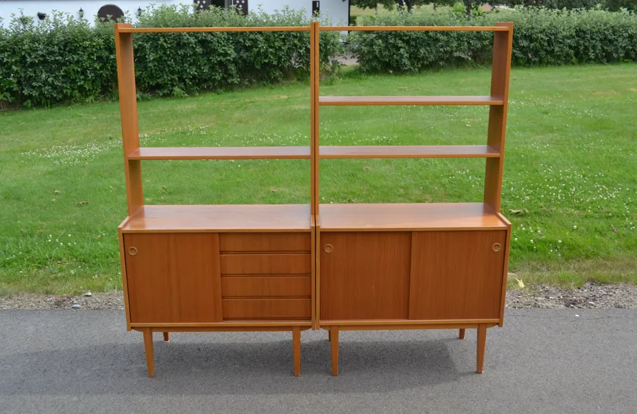 2 Bokhyllor. Teak, 1950/60-talet.