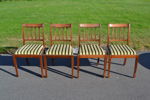 Engelsk matgrupp. JAYCEE FURNITURE, England, bord med 2 iläggsskivor & 4 stolar.