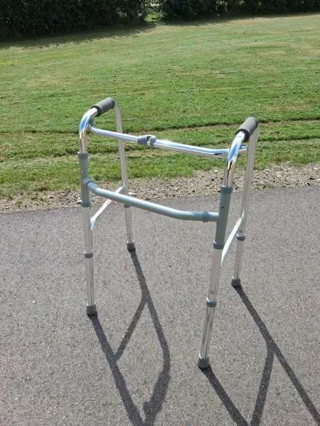 GIMA. Gåram/gåstativ.
