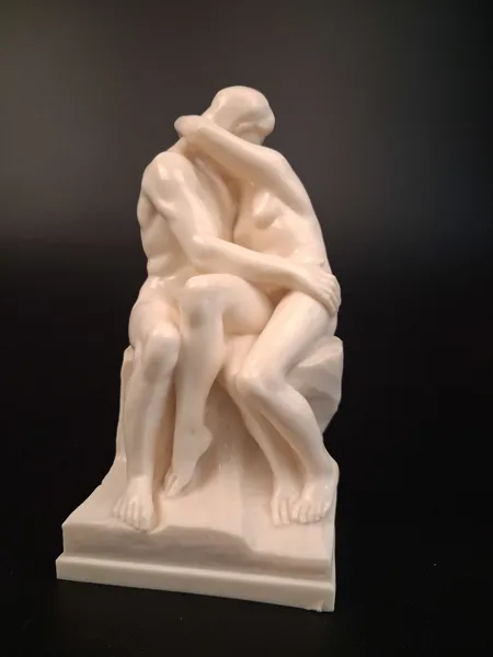 SKULPTUR. "Kyssen", gjutmassa, efter A.Rodin.