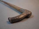 Käpp, silver handtag.