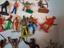 Diverse plast figurer m.m. Bl.a Riddare, indianer.