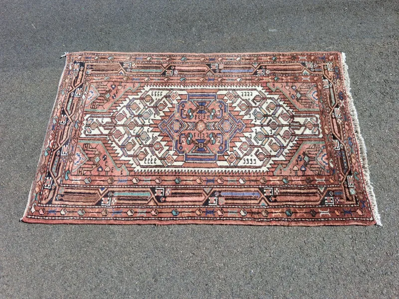 Persisk Matta, Iran, Germany. Tabatabaee, solblekt.