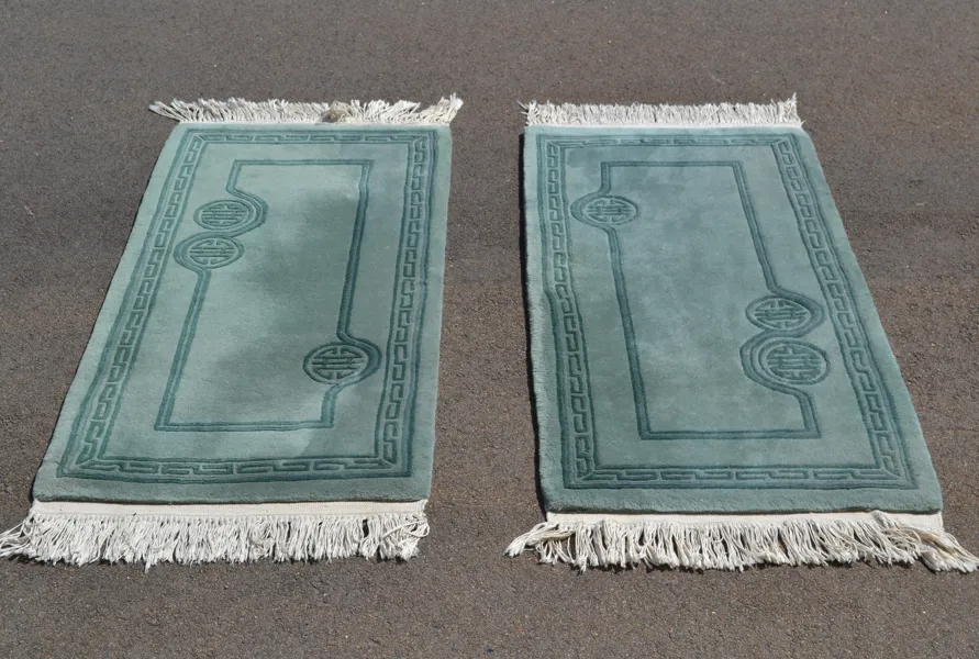 2 Kinamattor. "Ruyal", Bergkvists Möbler, Örkelljunga.
