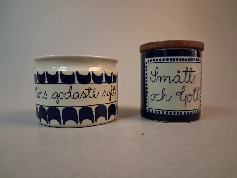 MARIANNE WESTMAN. 2 Burkar, "Mors godaste sylt & smått och gott", Rörstrand.