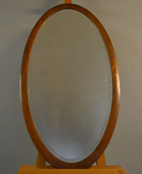 Spegel. Ek, fasettslipat glas, A.B. Ferm & Perssons förgyllerietablissement, Göteborg, 1800/1900-talet.