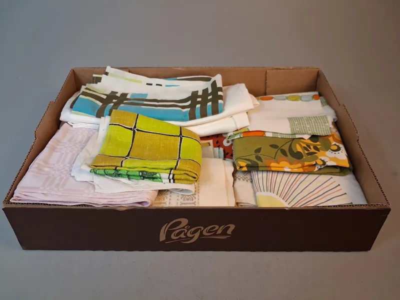 Diverse textil. Bl.a Retro, vintage m.m.