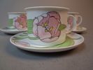 MARGUERITE WALFRISON. 3 Tekoppar med fat, "Näckros", IKEA, 1980-talet.