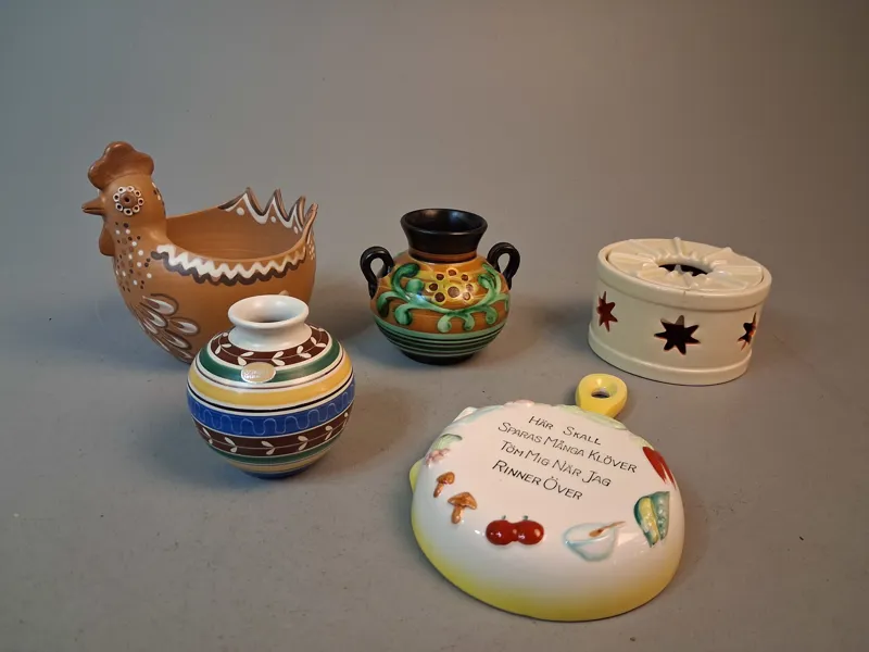 Diverse keramik & porslin. Bl.a Ulla Sönnerstam, Rörstrand, Nittsjö m.m.