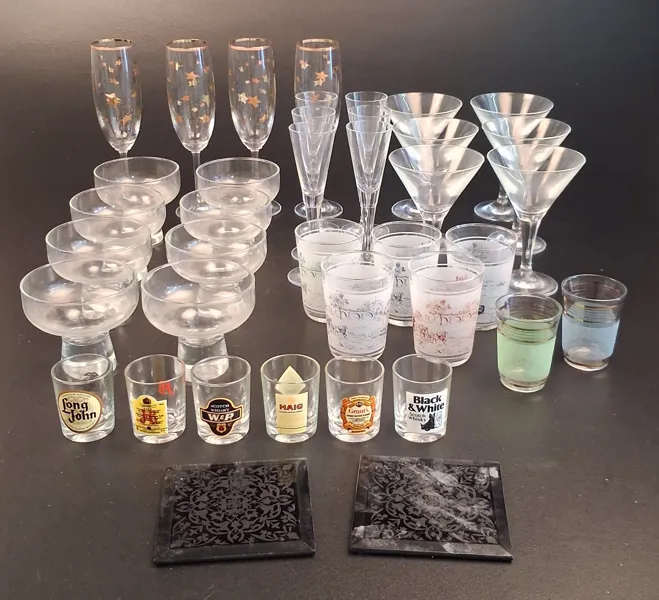 Diverse spritglas m.m.