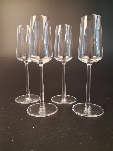 4 Champagneglas. "Essence", Iittala.