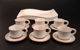 4 Flata tallrikar. "New wave", Villeroy & Boch & 6 espressokoppar med fat, selsbo.