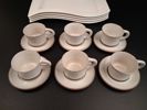 4 Flata tallrikar. "New wave", Villeroy & Boch & 6 espressokoppar med fat, selsbo.