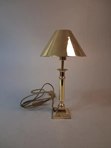 Bordslampa. Lamp Gustaf.