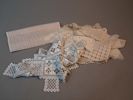 Diverse textil. Bl.a virkat spets m.m.