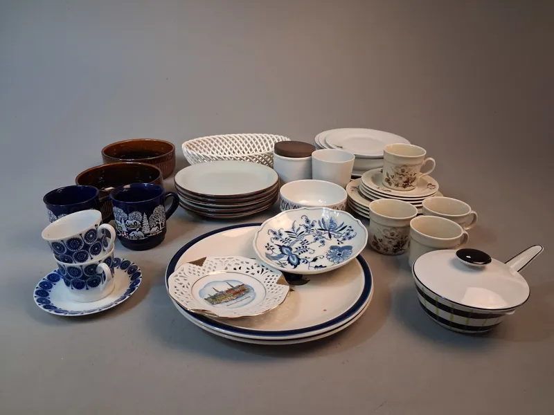Diverse porslin & keramik.