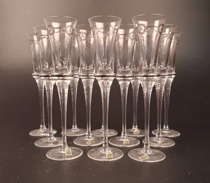 12 Snapsglas. LR Tjeckoslovakien.