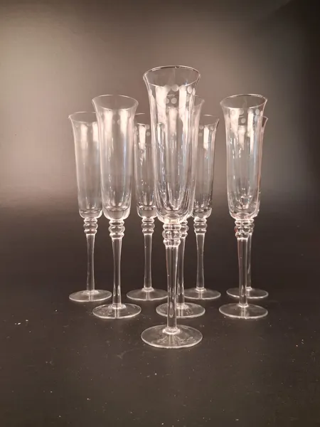 8 Champagne glas. Okänt fabrikat.
