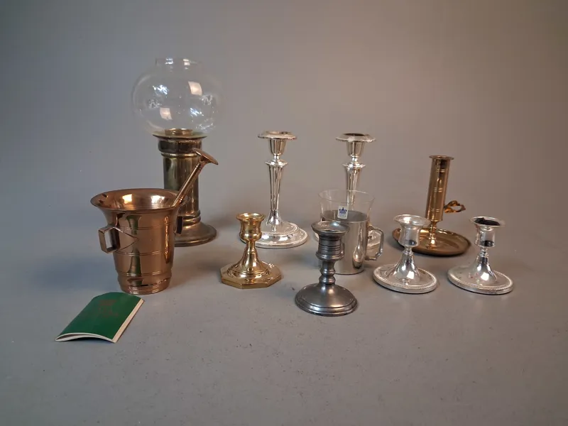 Diverse. Bl.a nysilver, mässing m.m.