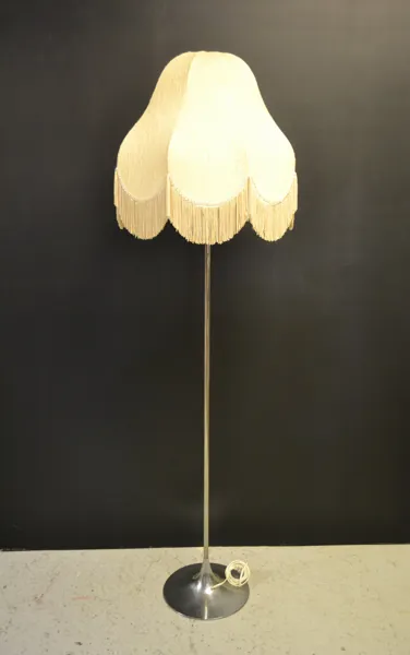 HANS AGNE JAKOBSSON. Golvlampa, G165, Markaryd.