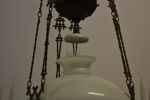 Takfotogenlampa. Majolika, 1800-talet.