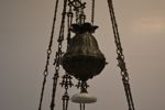 Takfotogenlampa. Majolika, 1800-talet.