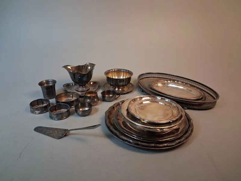 Diverse nysilver.
