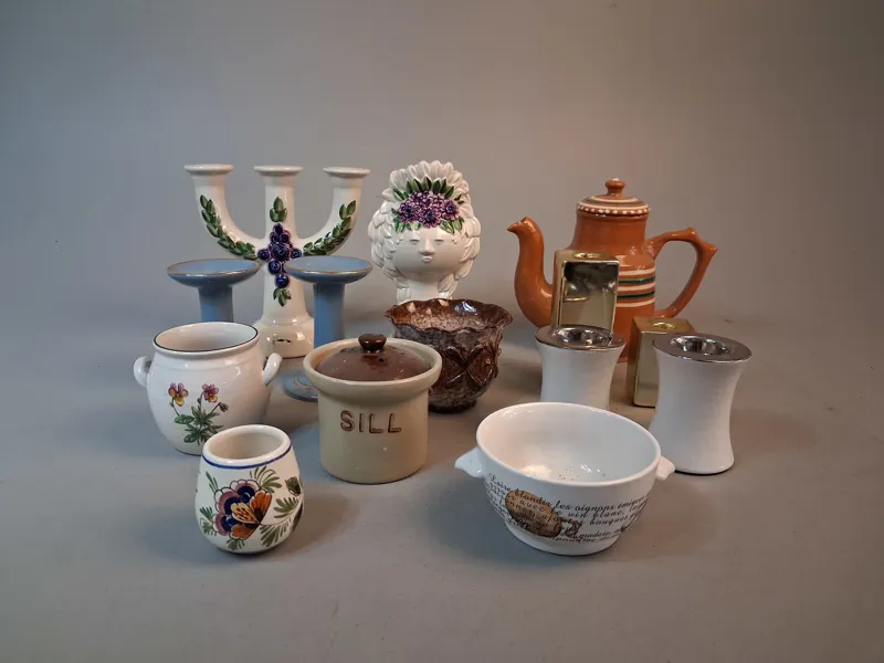 Diverse keramik & porslin. Bl.a Rosa Ljung.