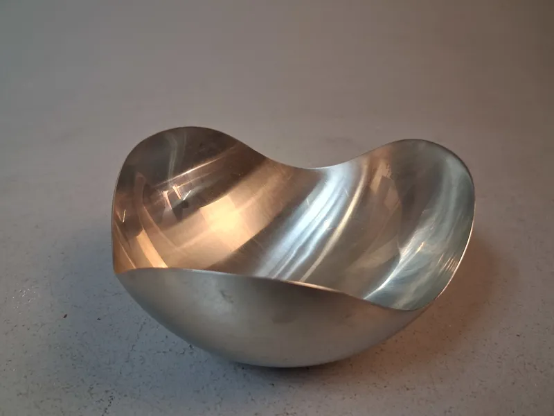 HELLE DAMKJÆR. Skål, "Bloom", Georg Jensen.