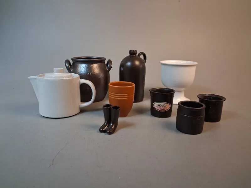 Diverse Höganäs keramik.