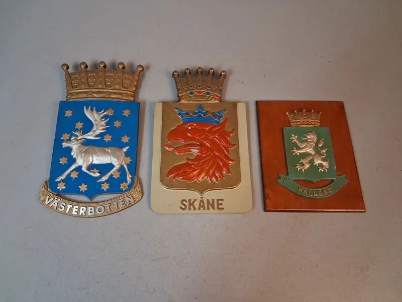 Vapensköldar/Landskapsvapen. Halland, Skåne & Västerbotten.