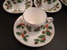 Kaffekoppar, fat, sockerskål & assietter. "Noel" Royal Grafton.
