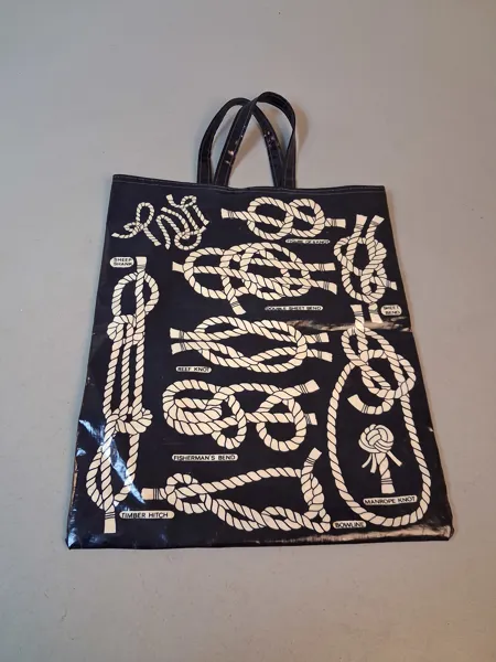 Väska, handbag, "Knoys Hitches & Bends" By Ulsten, Made in U.K 50% Cotton & 50% P.V.C. "Vaxduk/oljetyg".