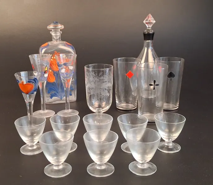 Diverse glas. Bl.a Karaff, snapps, glas m.m.