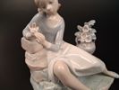 Figurin, Lladro. Flicka med blommor.