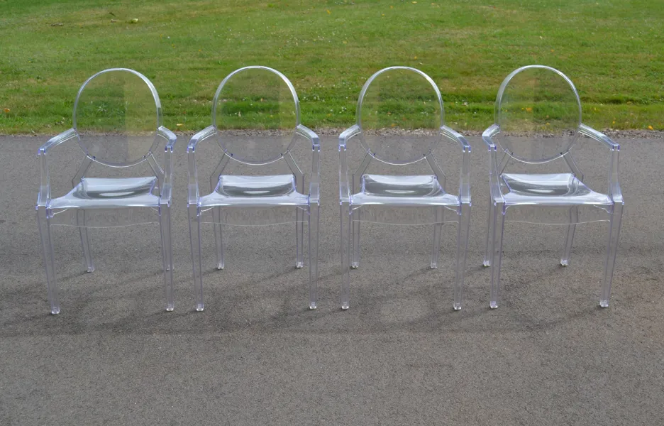 4 Stolar. Plexiglas, osignerade.