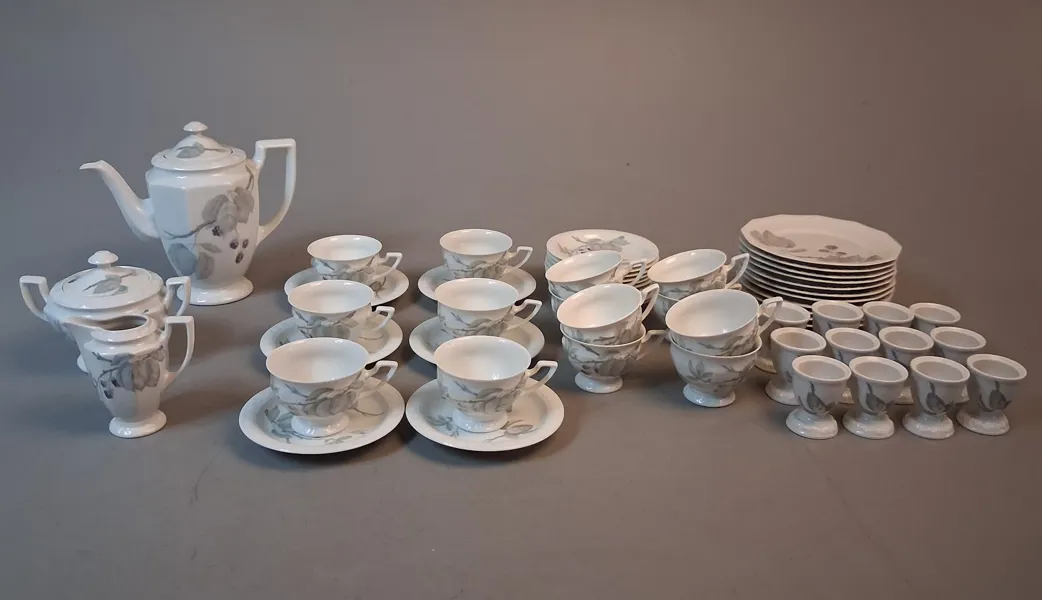 Servis delar, Kaffekoppar, äggkoppar m.m. "Classic Rose", "Maria Björnbär", Rosenthal.