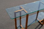 Avlastningsbord. "Brutus", glas/ek, Engelsson, tidigt 2000-tal.