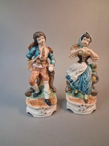 2 Stora figuriner. Capodimonte Italien.