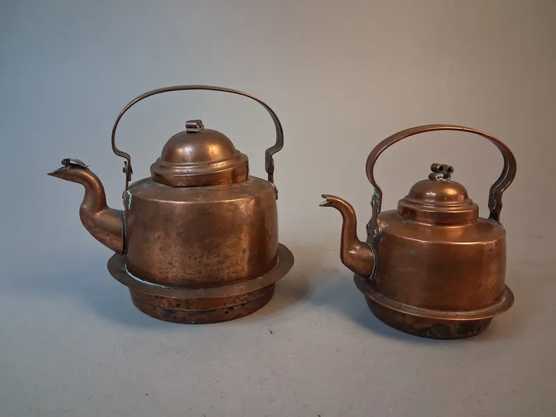 2 Koppar kannor. Gust Mellgren. Halmstad & 1,5 liter, Borås.
