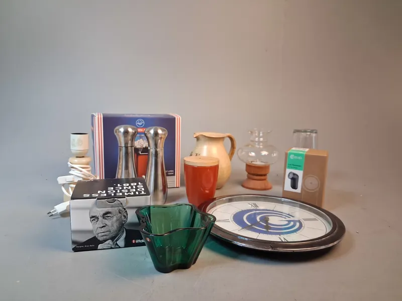 Diverse. Bl.a Iittala, kryddkvarnar Weber m.m.